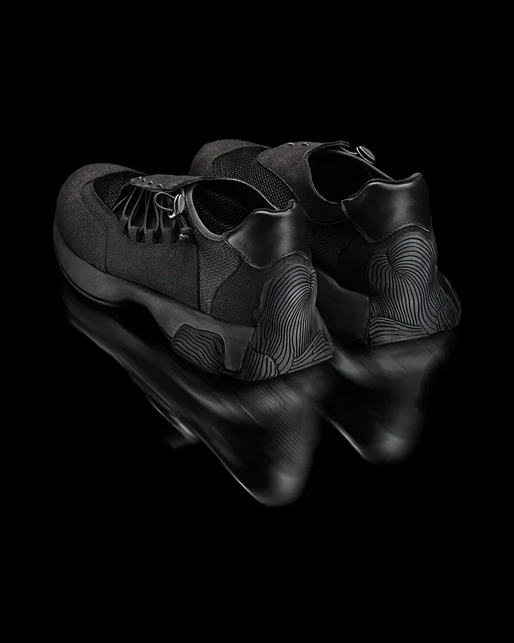 HOMME PLISSÉ ISSEY MIYAKE Presents BREEZE Sneakers