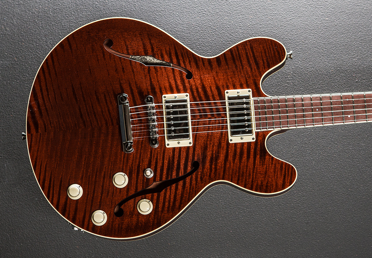 I-35 Deluxe – Dave's Guitar Shop