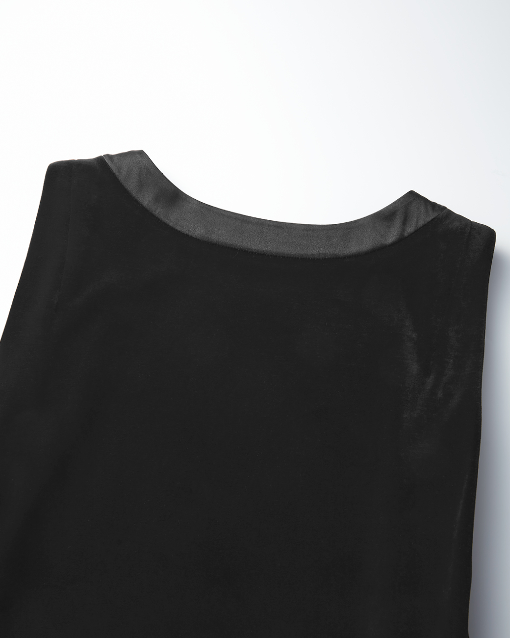 DAISY LIN | Official website and Online Boutique / Daisy Velour