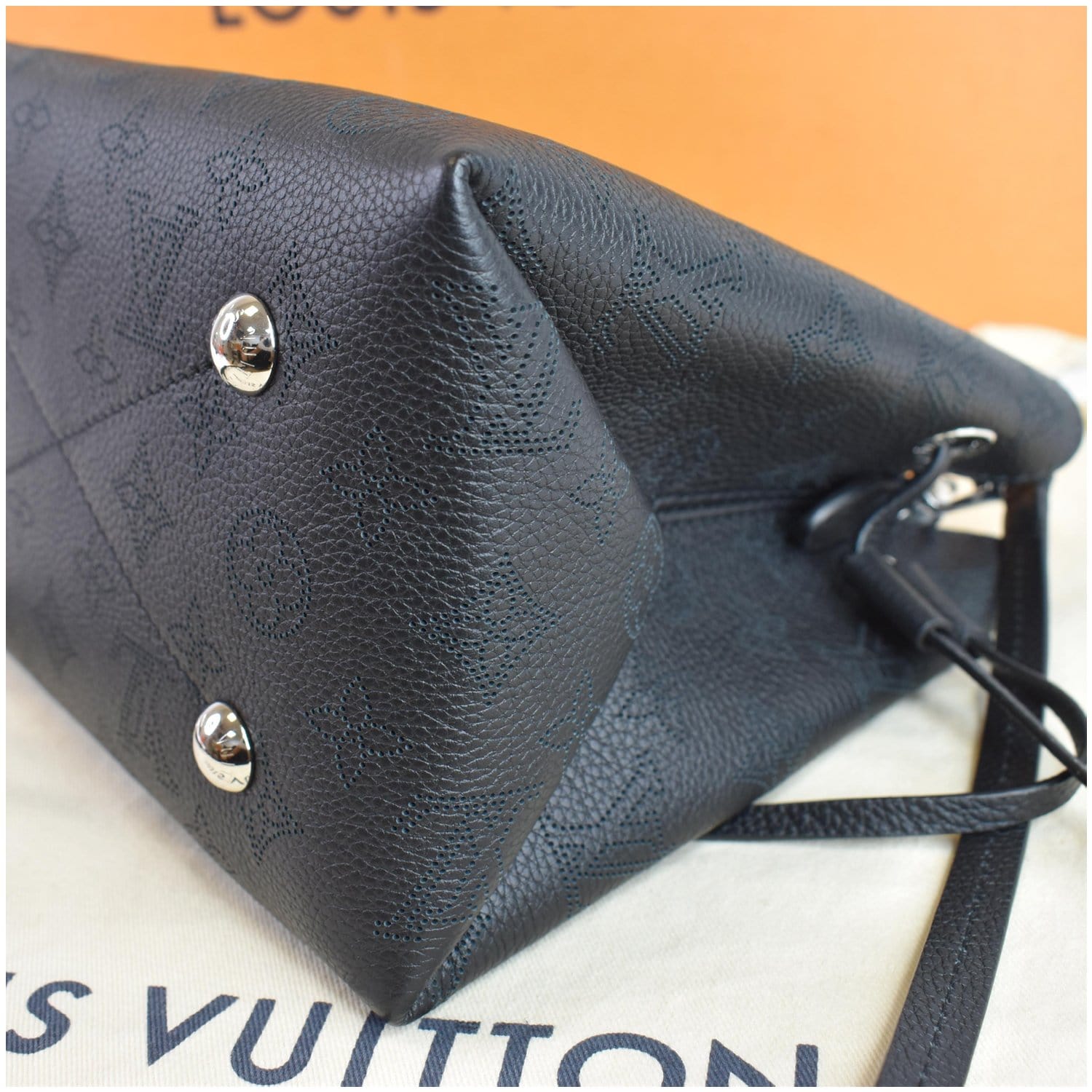 LOUIS VUITTON Bella Mahina Calf Leather Crossbody Bag Black - Final Sa