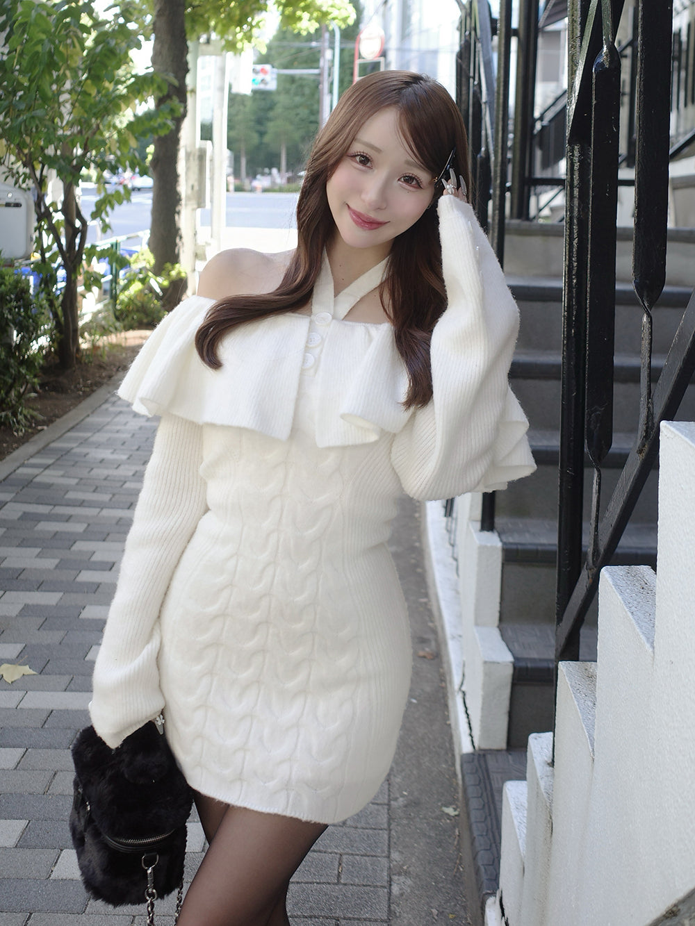 ホルターデザインオフショルニットミニワンピース – Darich (ダーリッチ)