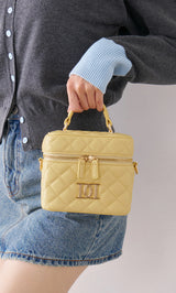 ゴールドパーツ】キルティングスクエアミニバッグ – Darich (ダーリッチ)