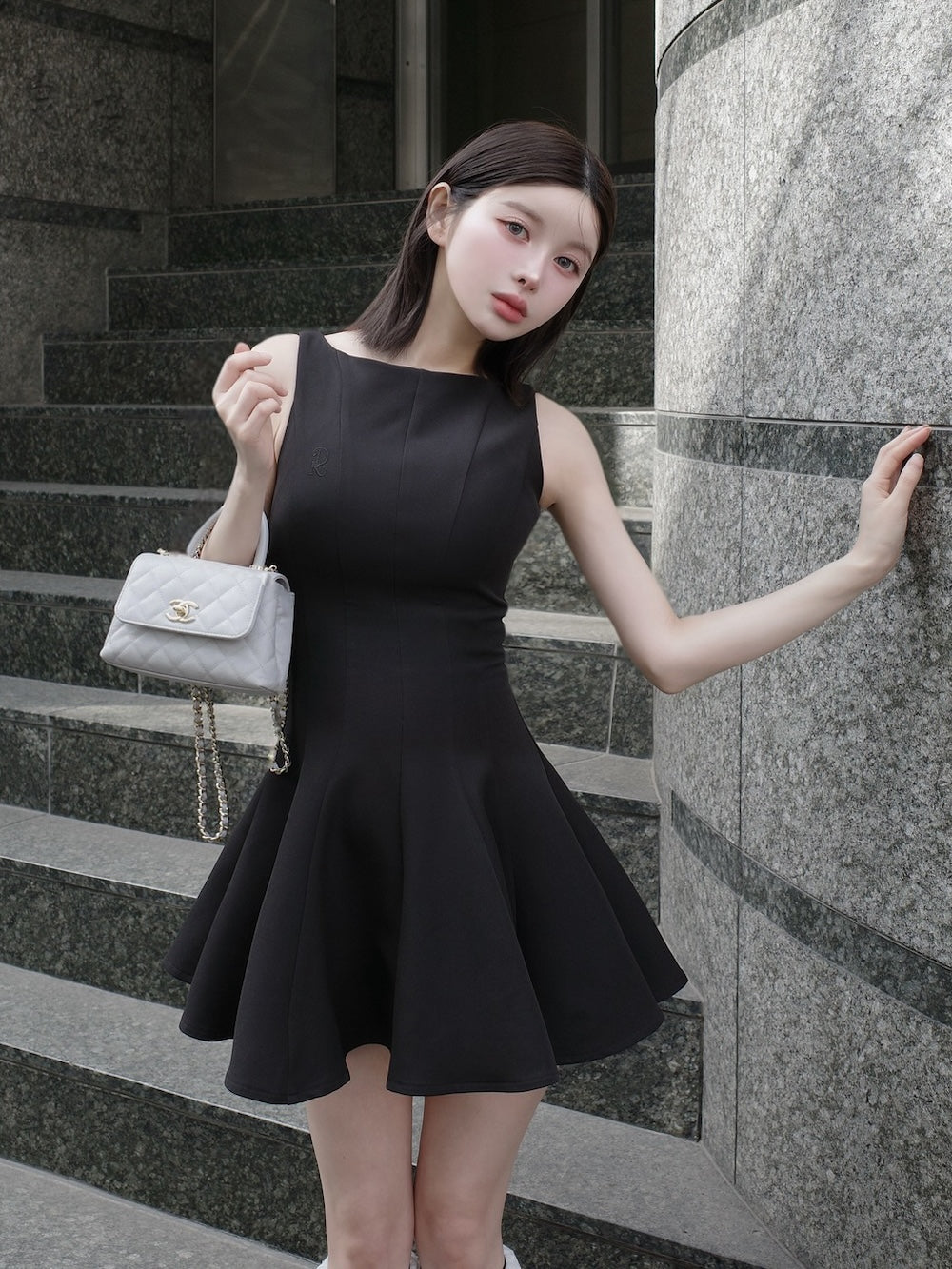 シルエットフレアミニワンピース – Darich (ダーリッチ)