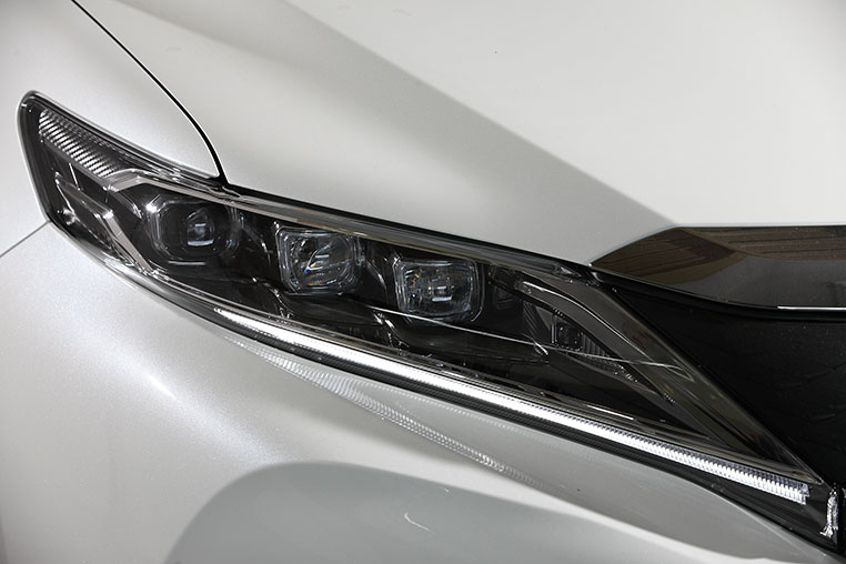 60ハリアー後期の「ヘッドライト」を加工屋目線でレビュー