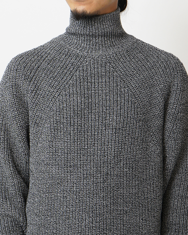 SIGNATURE TURTLE NECK / IVORY × BLACK | BATONER (MEN)(バトナー
