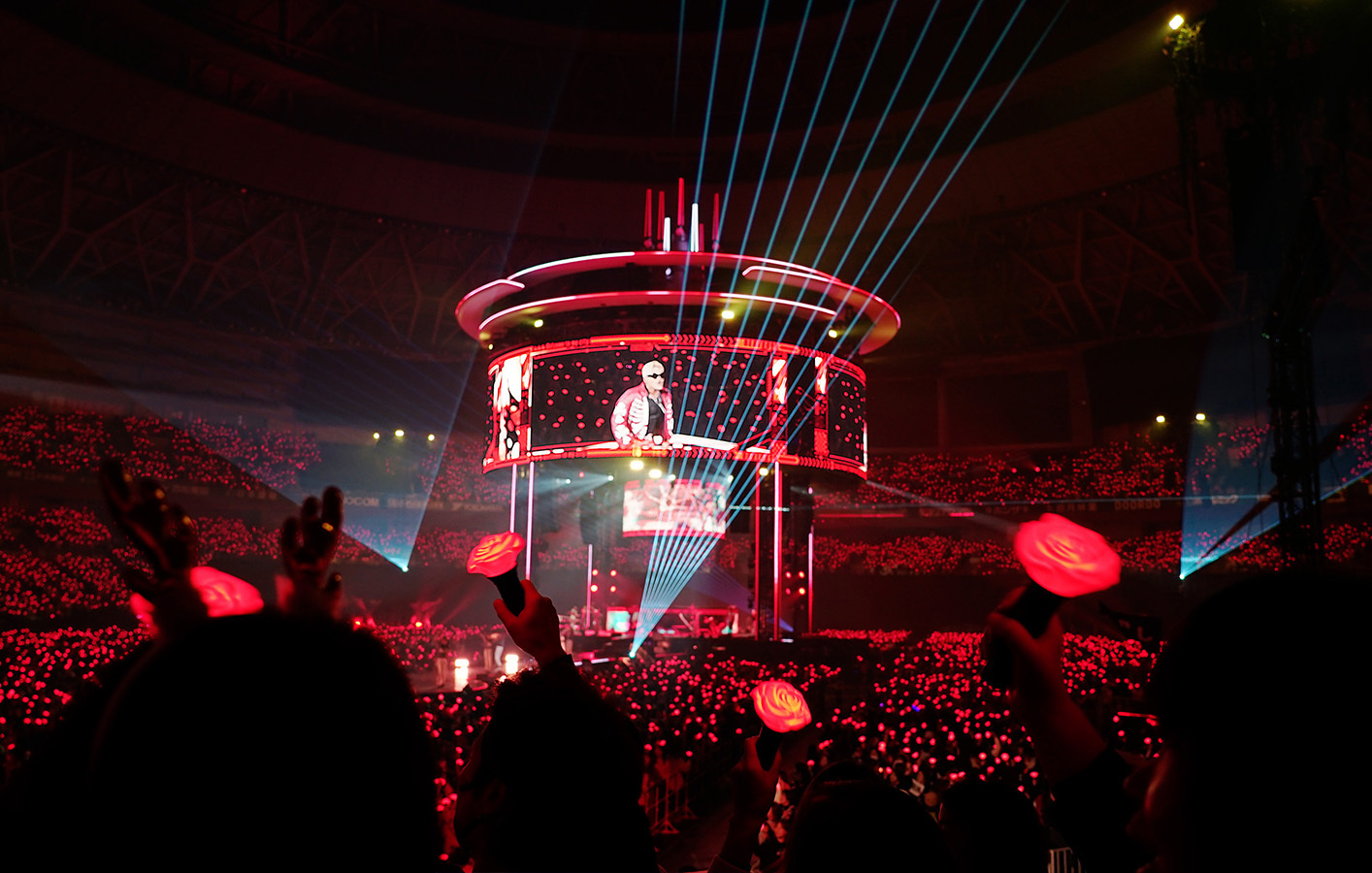 Disguise powers Japan's largest dome concert tour “JSB Land