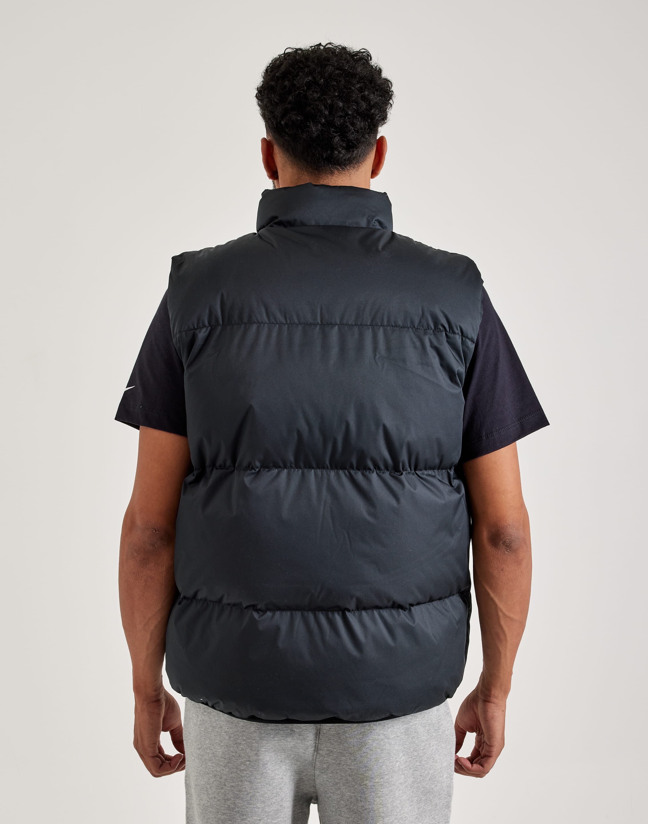 Nike Club PrimaLoft Puffer Vest – DTLR