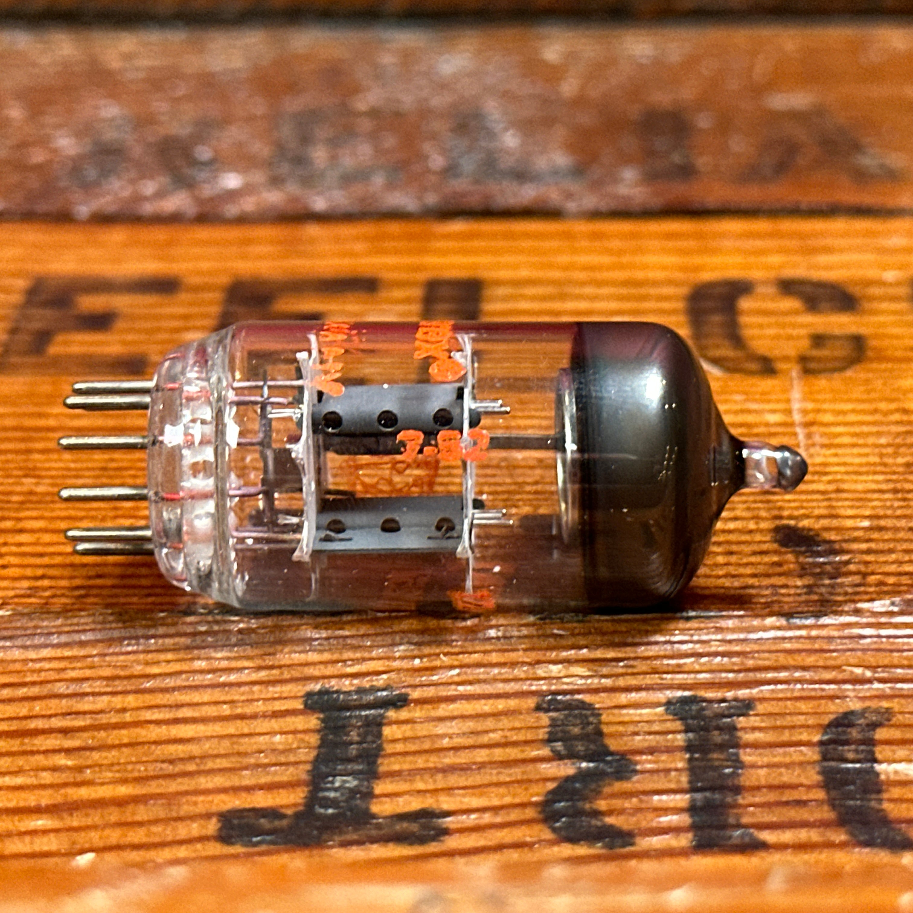 Vintage Amperex 7025 / 12AX7A Preamp Tube 12AX7 ECC83 Valve Orange