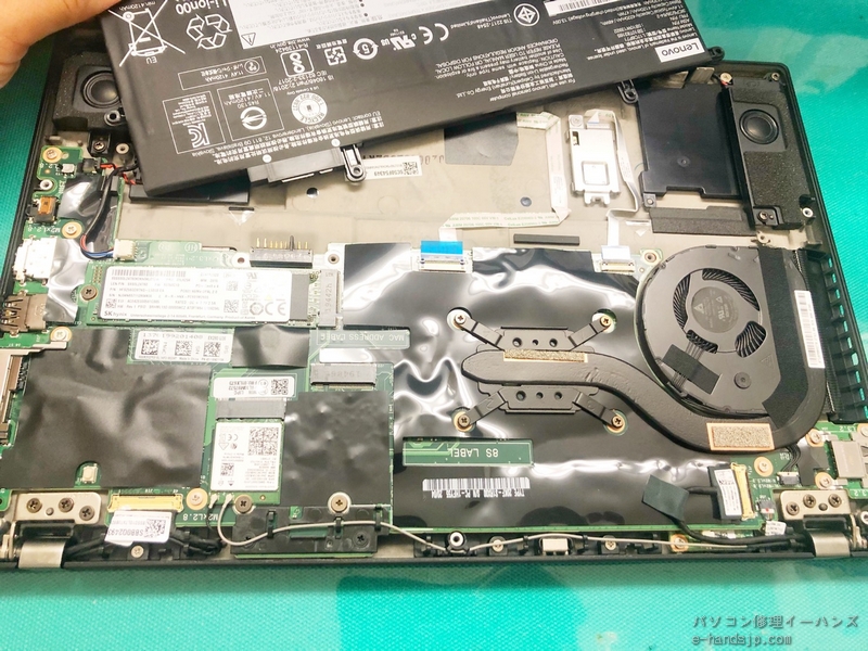 ThinkPad X280の画面割れ【液晶修理】 - パソコン修理ブログ