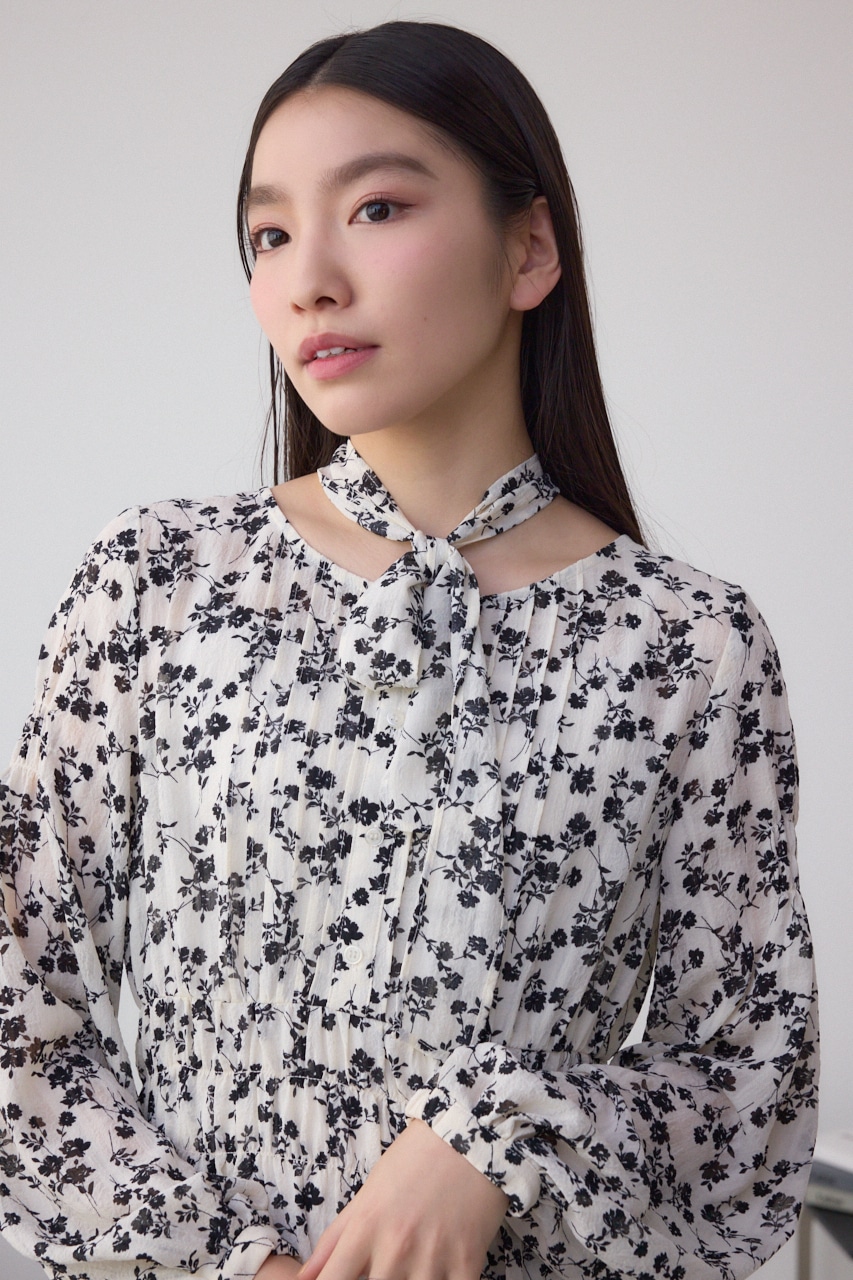 AZUL BY MOUSSY | シアーチェックフラワー柄ワンピース (ワンピース