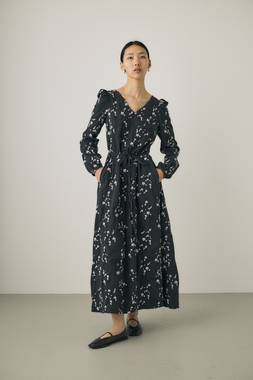 M_ | 花柄刺繍ワンピース (ワンピース(ミニ・ミディアム） ) |SHEL