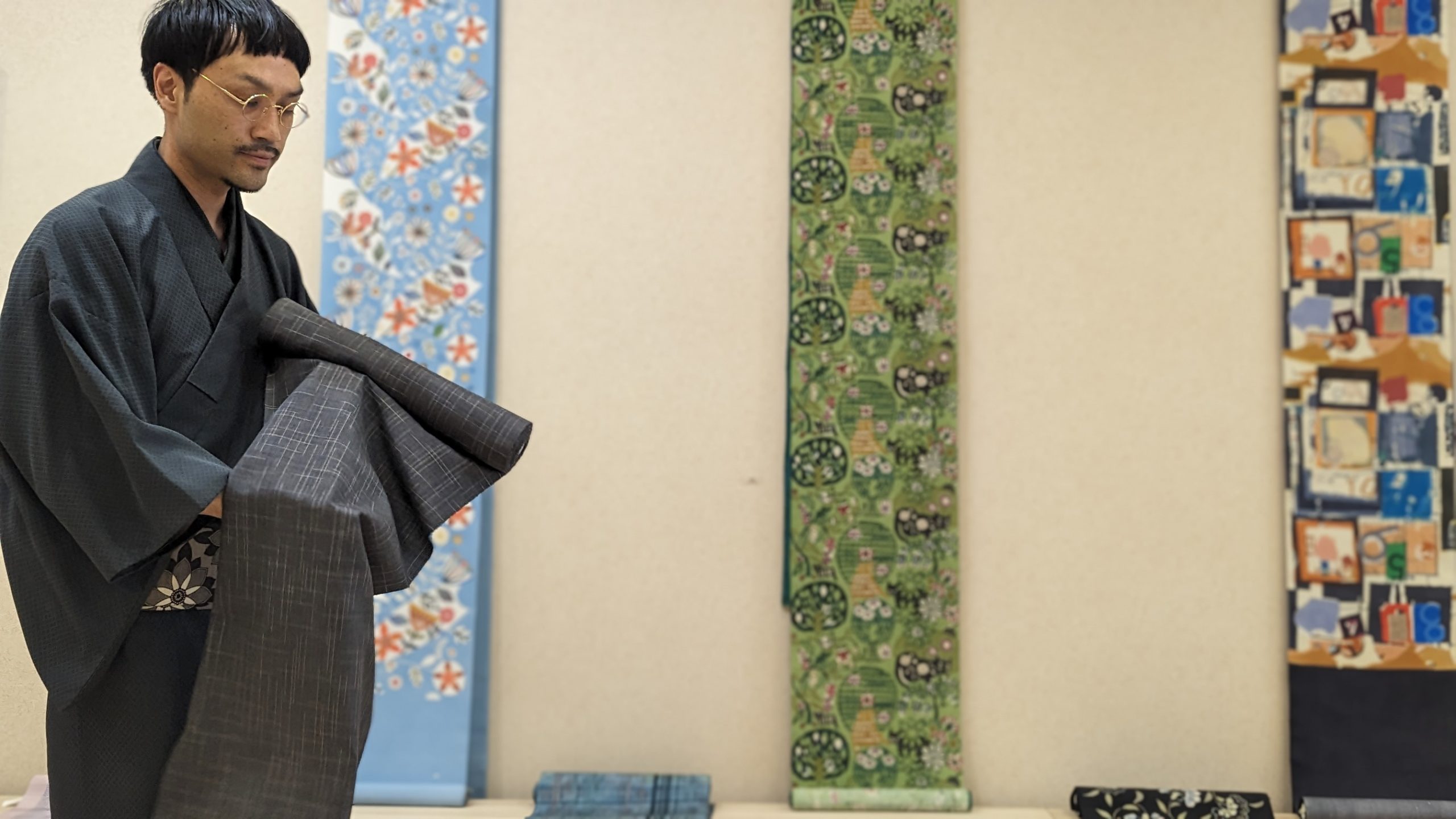 岡本紘子 「雲と波」 九寸名古屋帯 染め帯 型染め 菜の花色（落ち着き