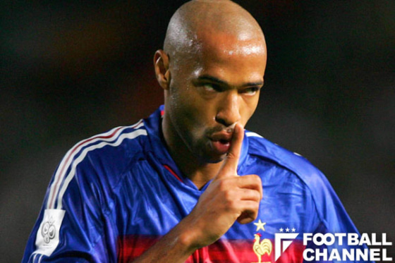 アーセナルのレジェンドの「あのハンドから10年…」。EURO本大会を