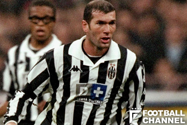 デル・ピエロもキッカーを譲る…。天才ジダンがユベントス時代に決めた