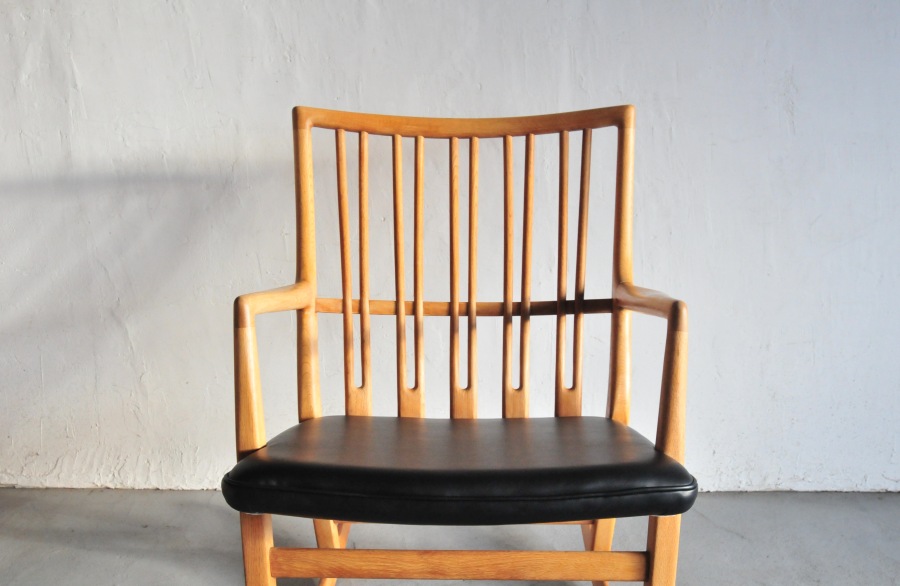 Hans J.Wegner ハンス J ウェグナー ML33 (1942) 時を経ても色あせない