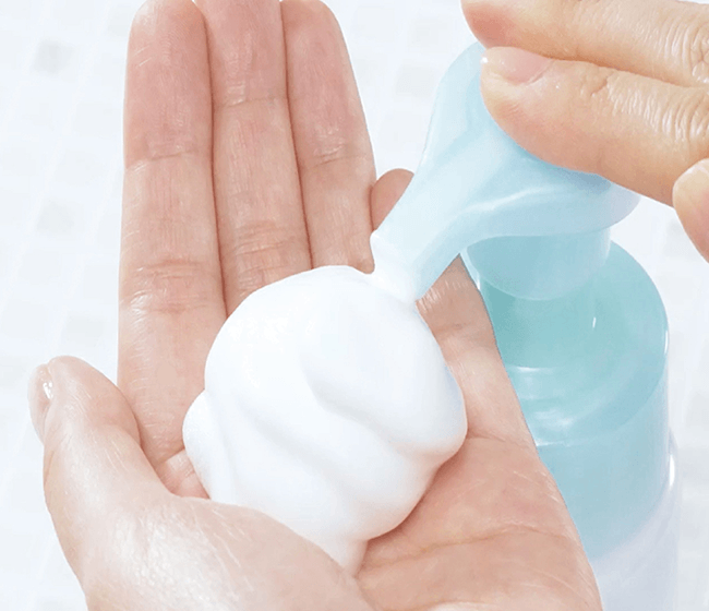 ファンケル公式》ピュアモイスト泡洗顔料