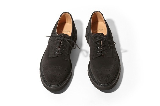 ネペンテス×トリッカーズ、定番アシンメトリーシューズがアップデート