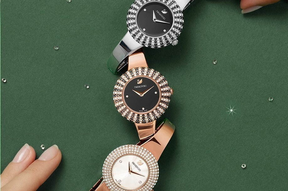 スワロフスキー・ウォッチ“北極の星空”着想の腕時計、煌めくクリスタル