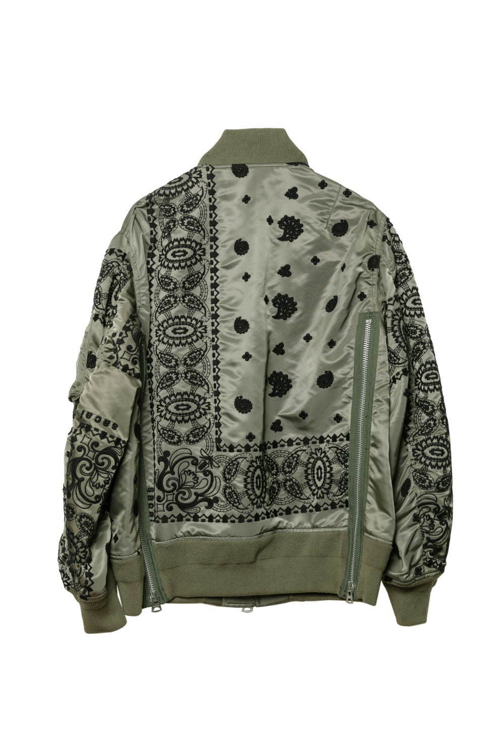 sacai ドーバー限定、バンダナ風ペイズリー柄を刺繍で施したウィメンズ