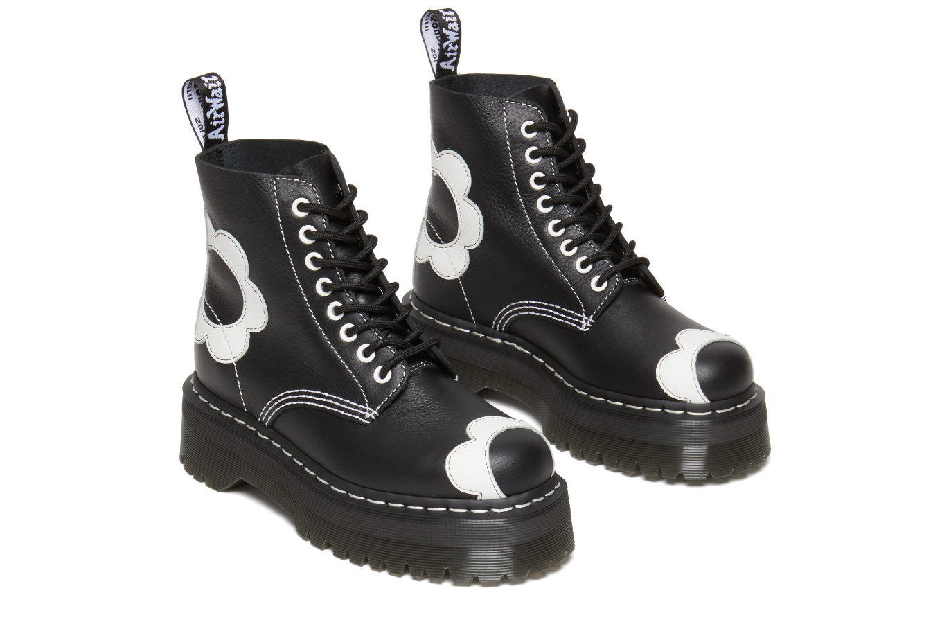 ドクターマーチン“モノトーン×フラワーモチーフ”新作シューズ、花