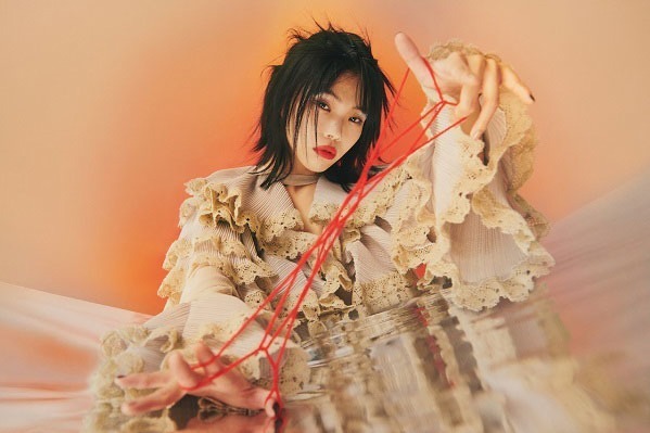 アイナ・ジ・エンド、初の日本武道館単独ライブ「ENDROLL」開催