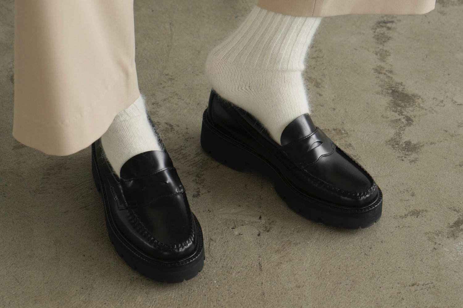 クラネ×ジー・エイチ・バス“軽量厚底ソール”のペニーローファー