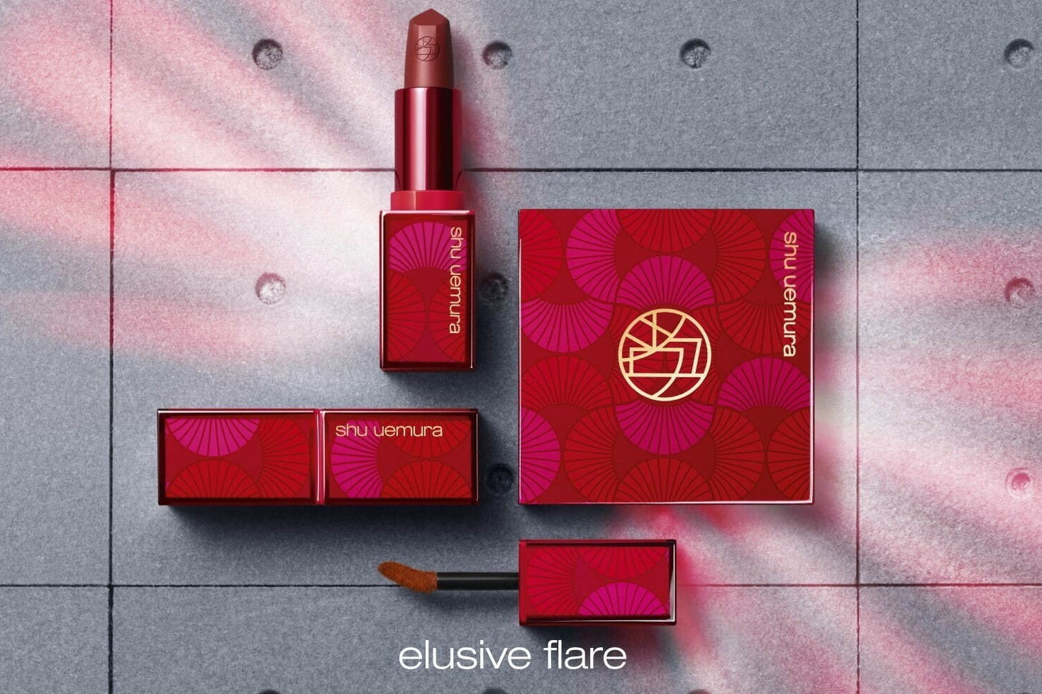 シュウ ウエムラ“扇”モチーフの25年お正月コスメ、骨格引き立てる