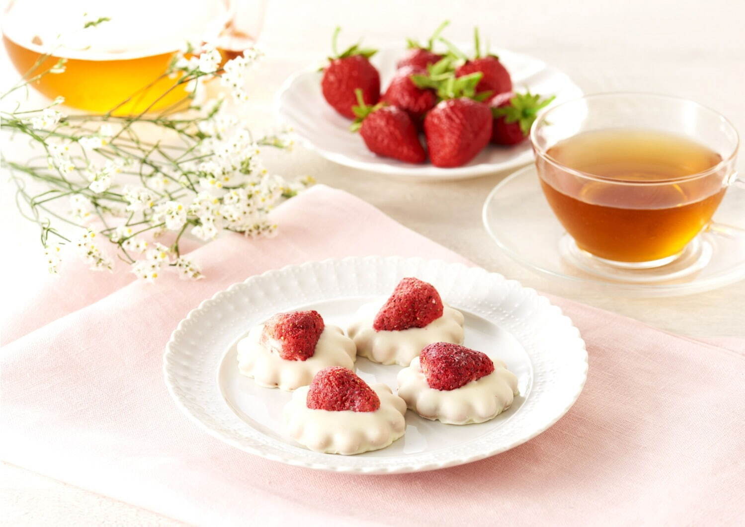 コロンバン「ショートケーキ缶」“まるでいちごミルク”紅ほっぺ