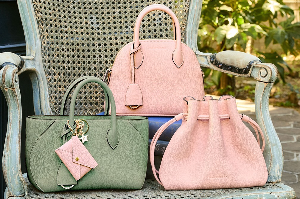 ボナベンチュラ、“サクラピンク”のアイコントートや巾着バッグなど25