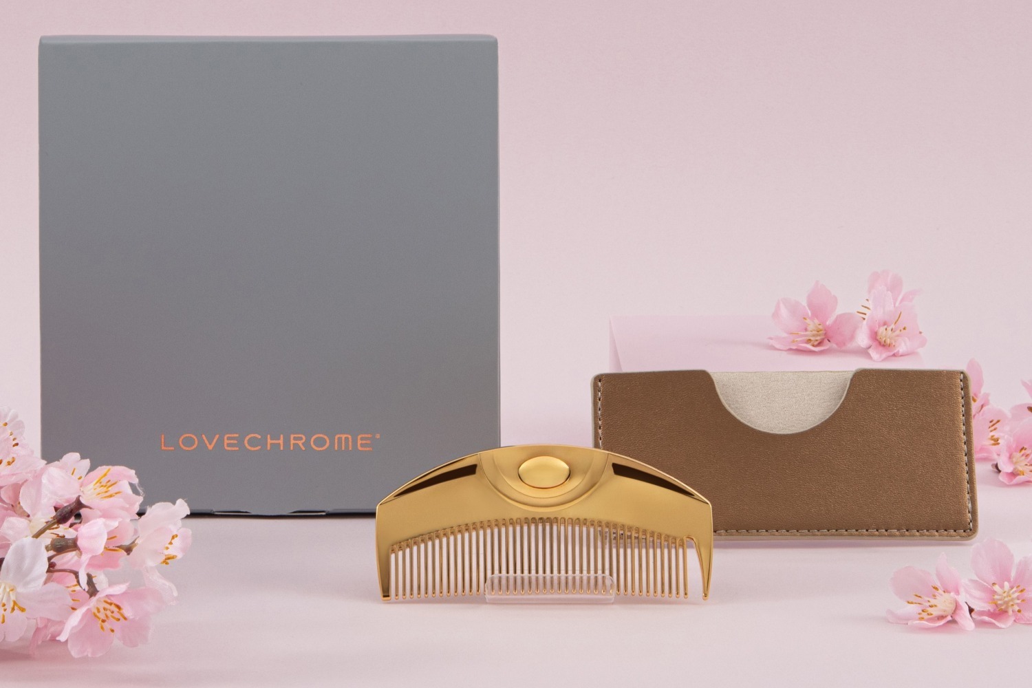 LOVECHROME ゴールドコーム ピンクケース LOVECHROME(ラブクロム)から