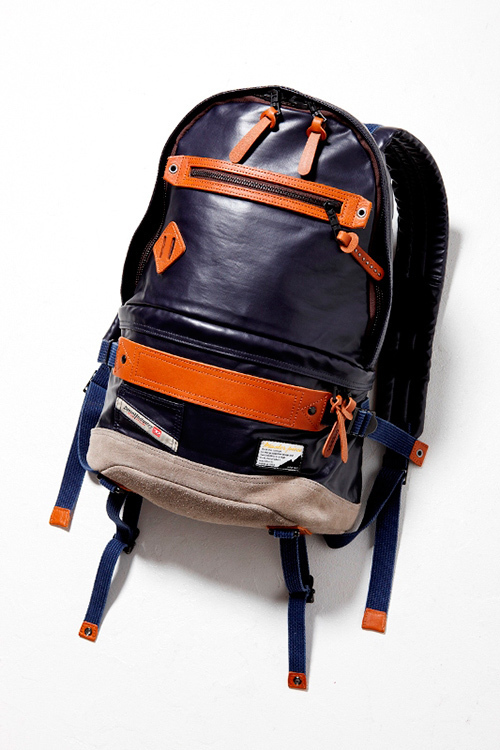 ディーゼル×マスターピース、コラボバッグ登場 - ファッションプレス