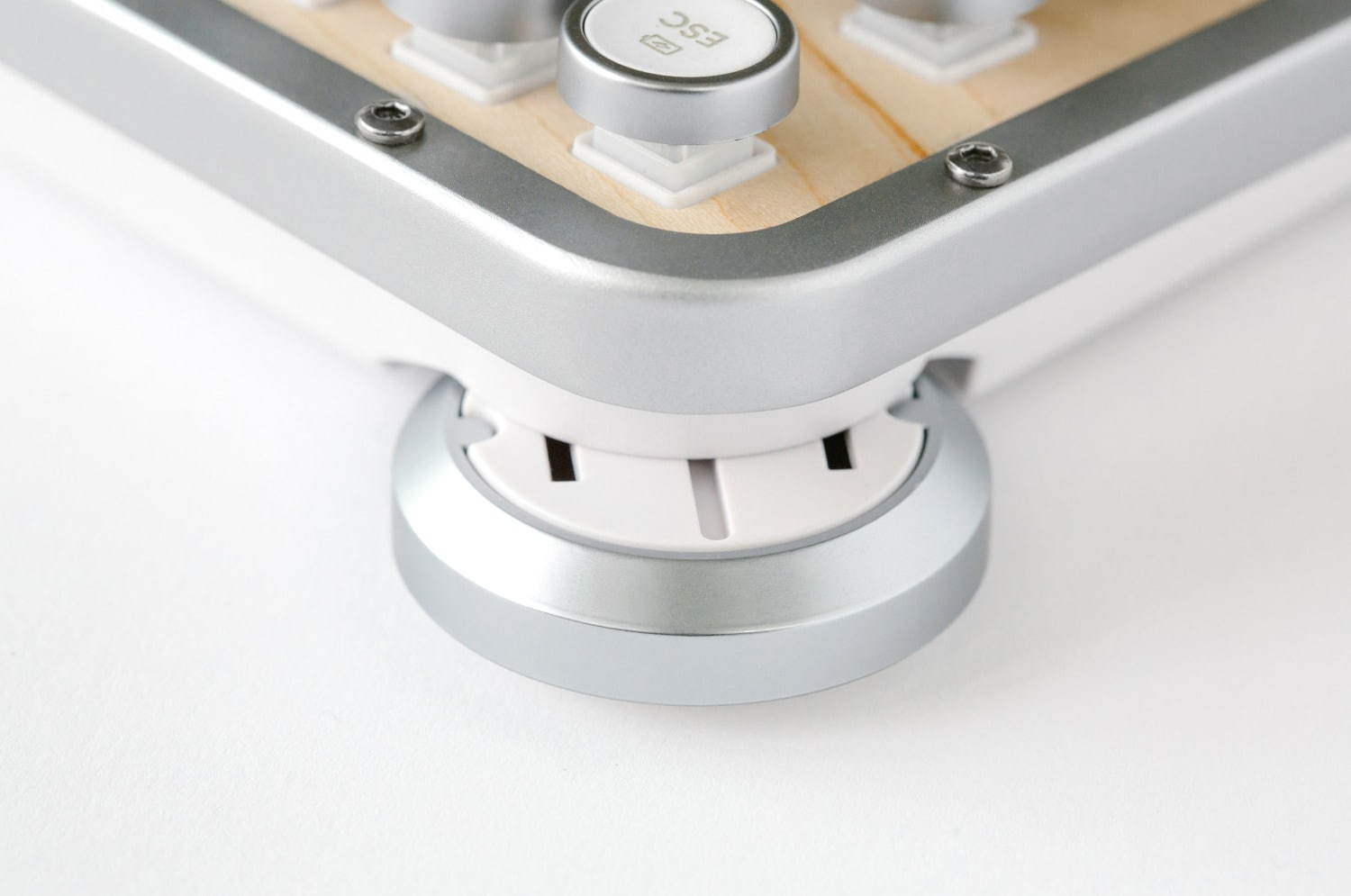 タイプライター風新感覚キーボード「エイジオ レトロ クラシック」天然