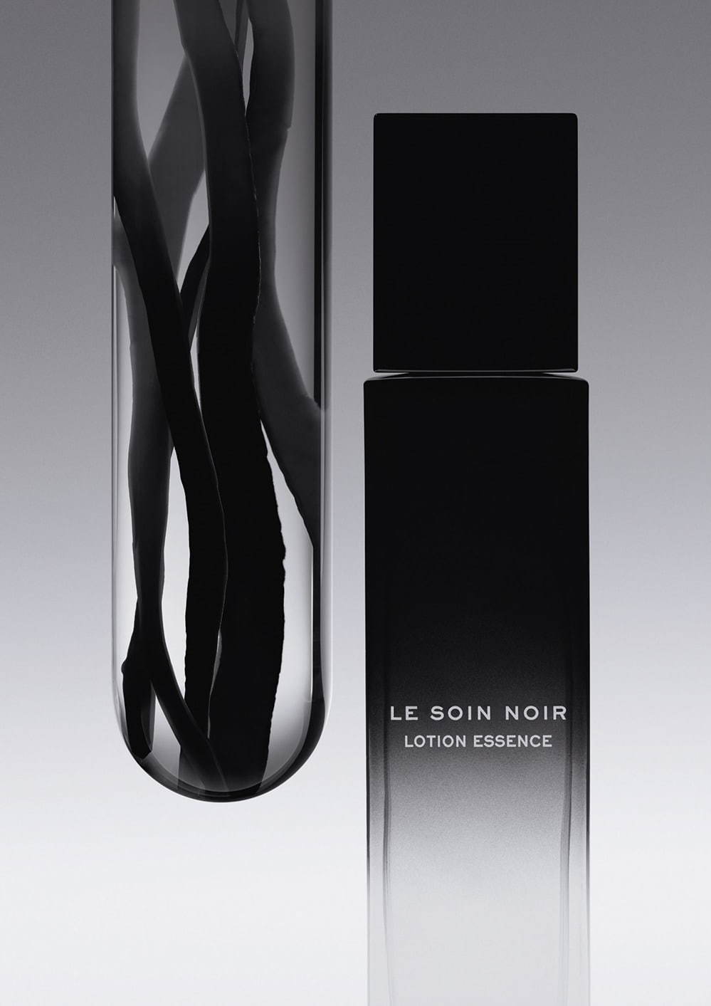 ジバンシイ“漆黒”の化粧水がパワーアップ、乾燥ケアOKなとろみ