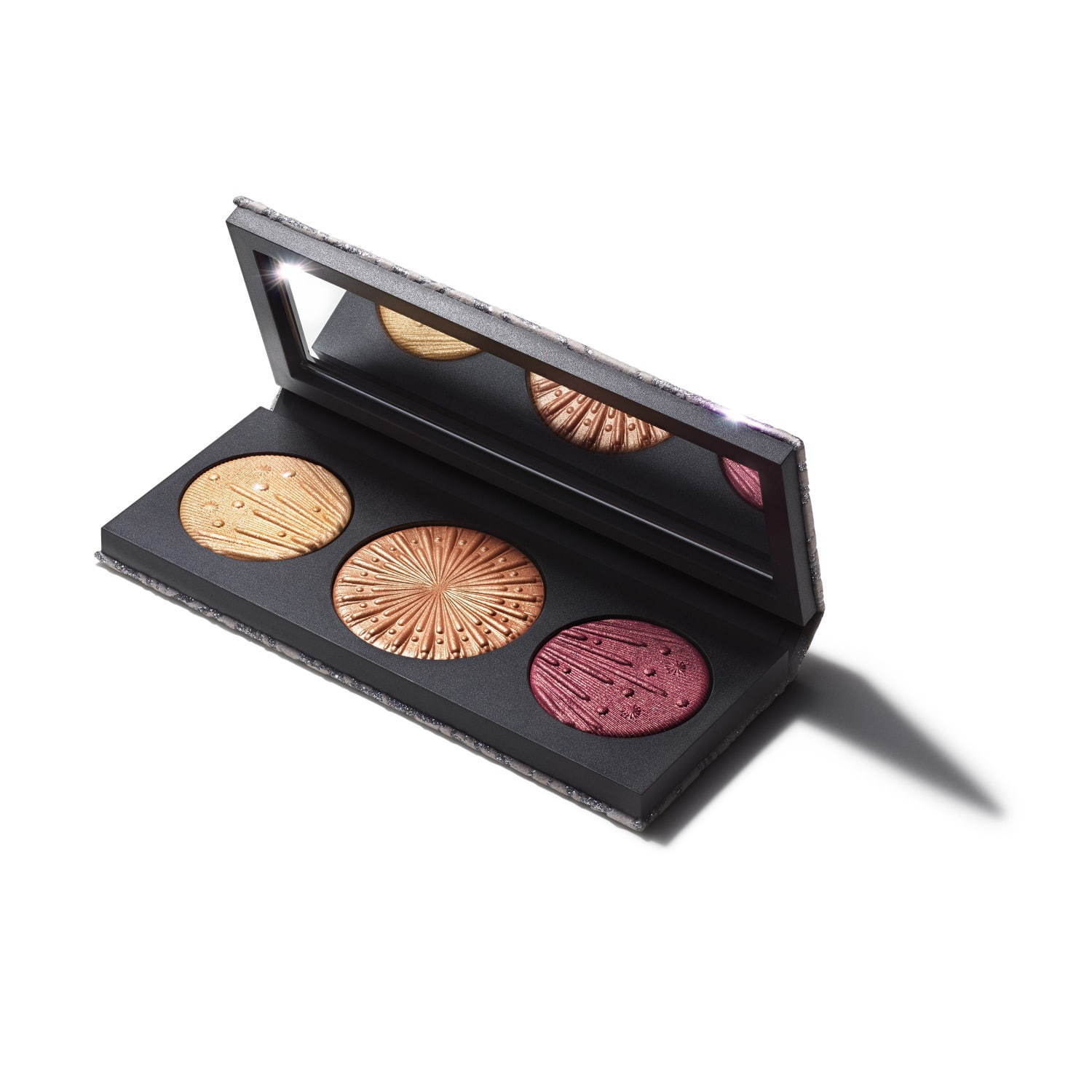 M·A·C2020年クリスマスコフレ、“星座”イメージの12色アイシャドウ