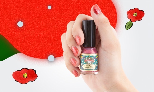 日本最古の絵具屋が手掛ける「胡粉ネイル」の冬コフレ、ラメが煌めく赤