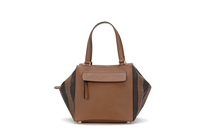 フェンディのストライプ「ペカン」誕生30周年記念コレクション、発売