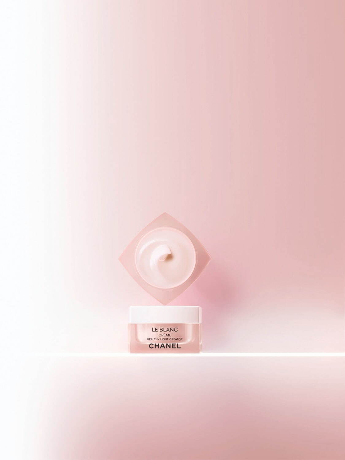 シャネル2022年春スキンケア、「ル ブラン」薬用ブライトニング