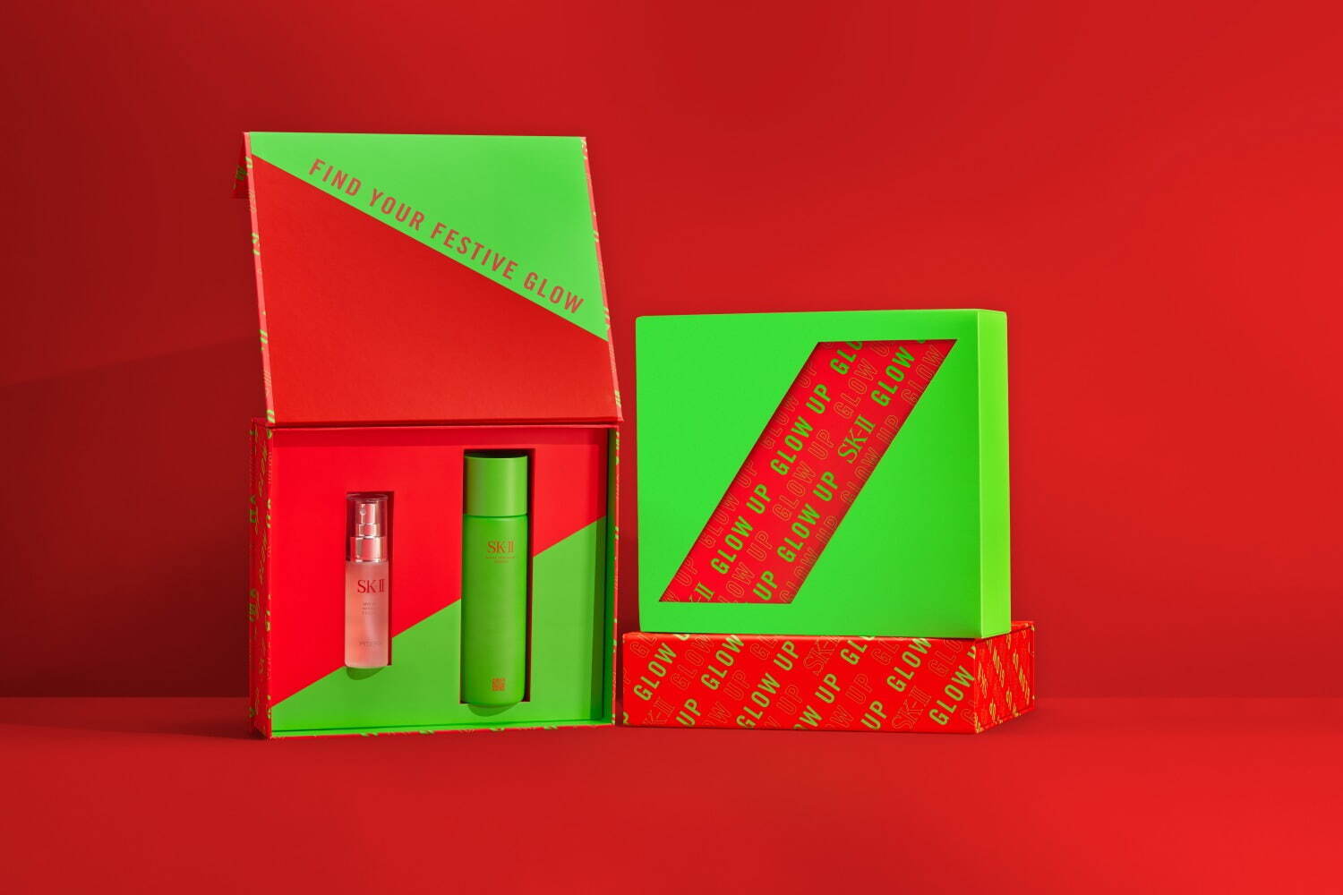 SK-IIの22年クリスマスコフレ第2弾、“人気化粧水現品入り”鮮やかボトル