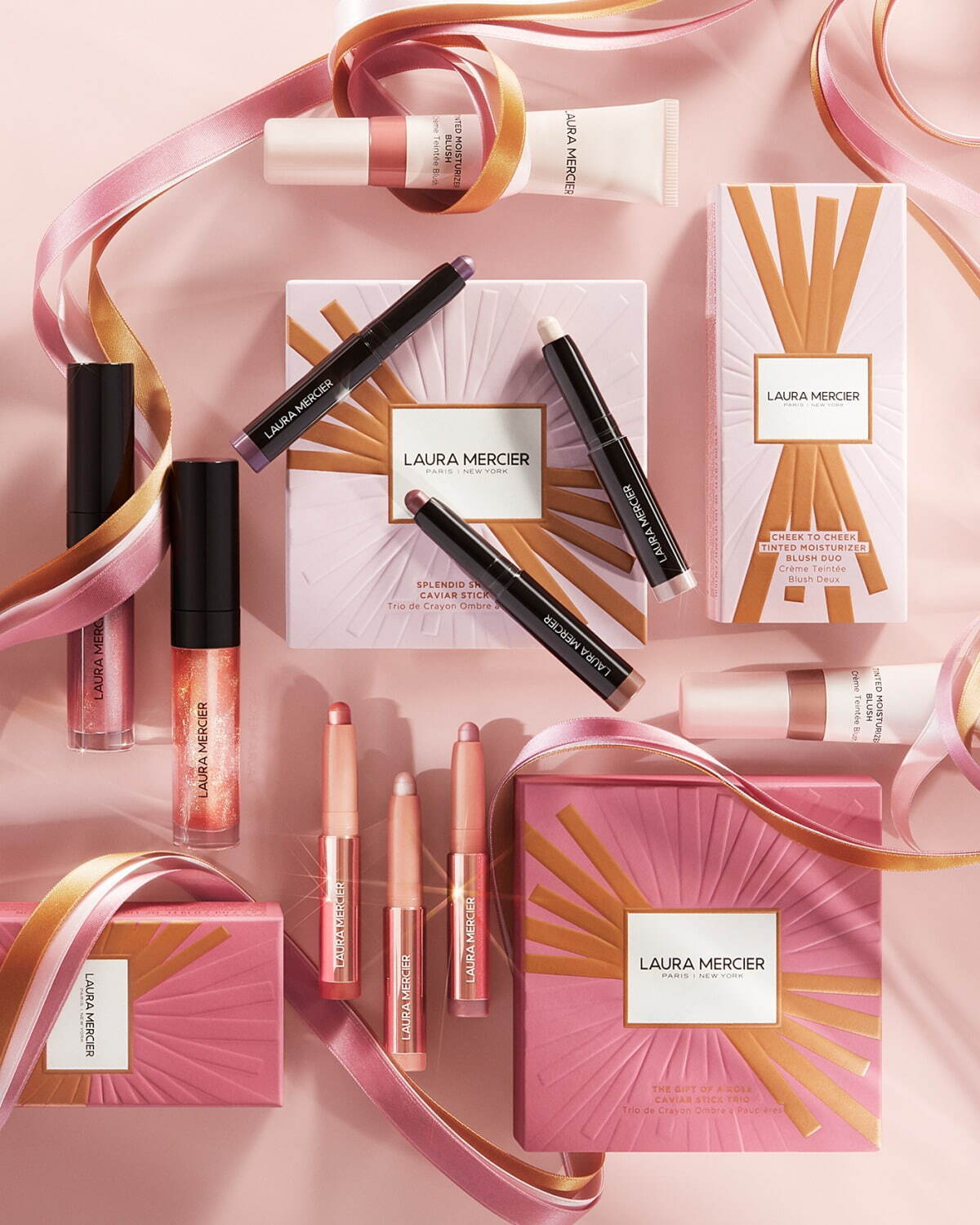 ローラ メルシエ22年クリスマスコフレ、限定フェイス＆チークパレット