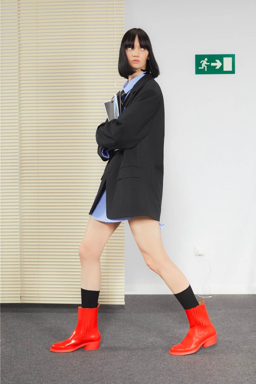 すうさん】YELLO 厚底ニットブーツ YELLO / SOY DOUBLE SNEAKER SHORT