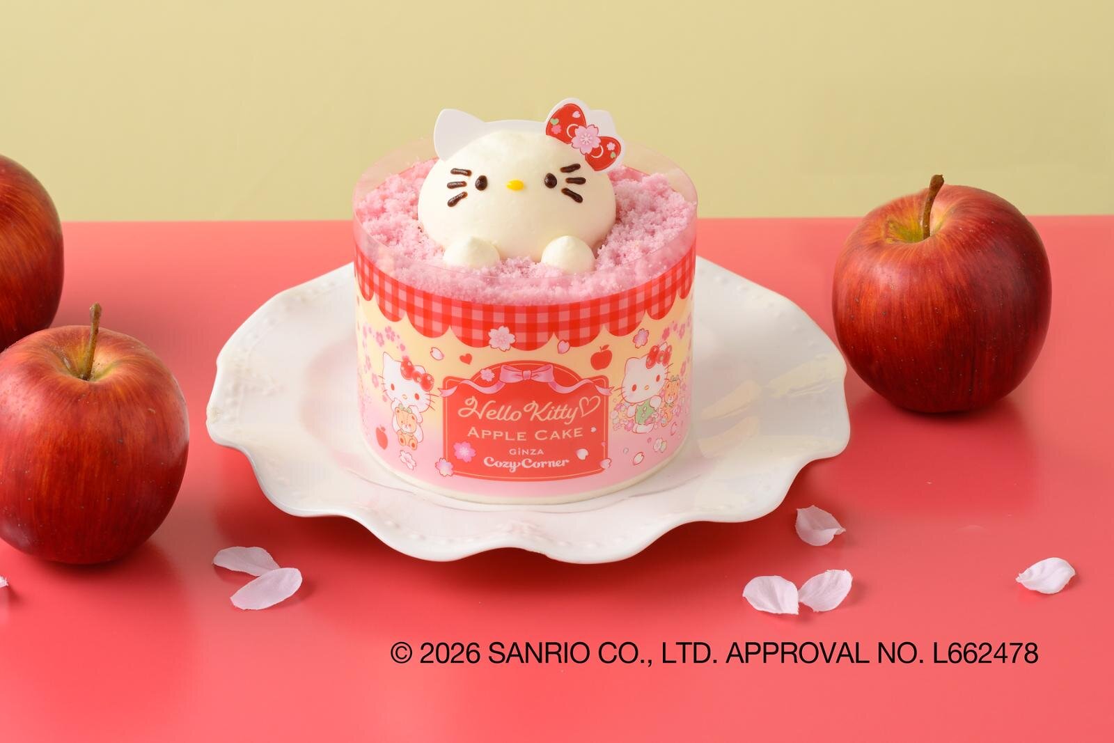 ハローキティ”アップルパイ風”ケーキ＆サンリオキャラクターズのプチ