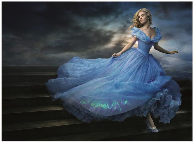 映画『シンデレラ』の衣装やガラスの靴を展示、GWに伊勢丹新宿や銀座