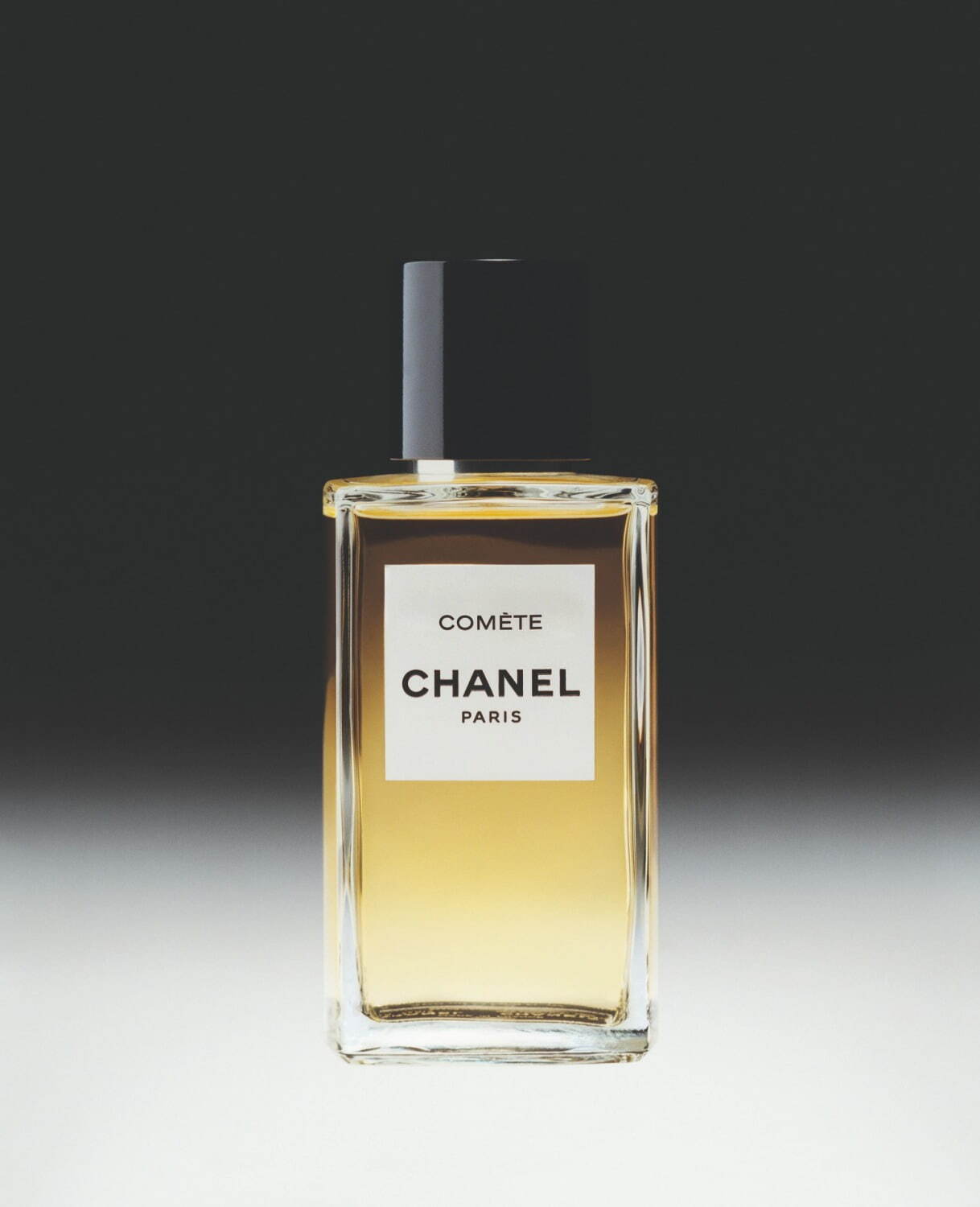 シャネル24年夏フレグランス、コメット(彗星)着想“夜空に煌めく