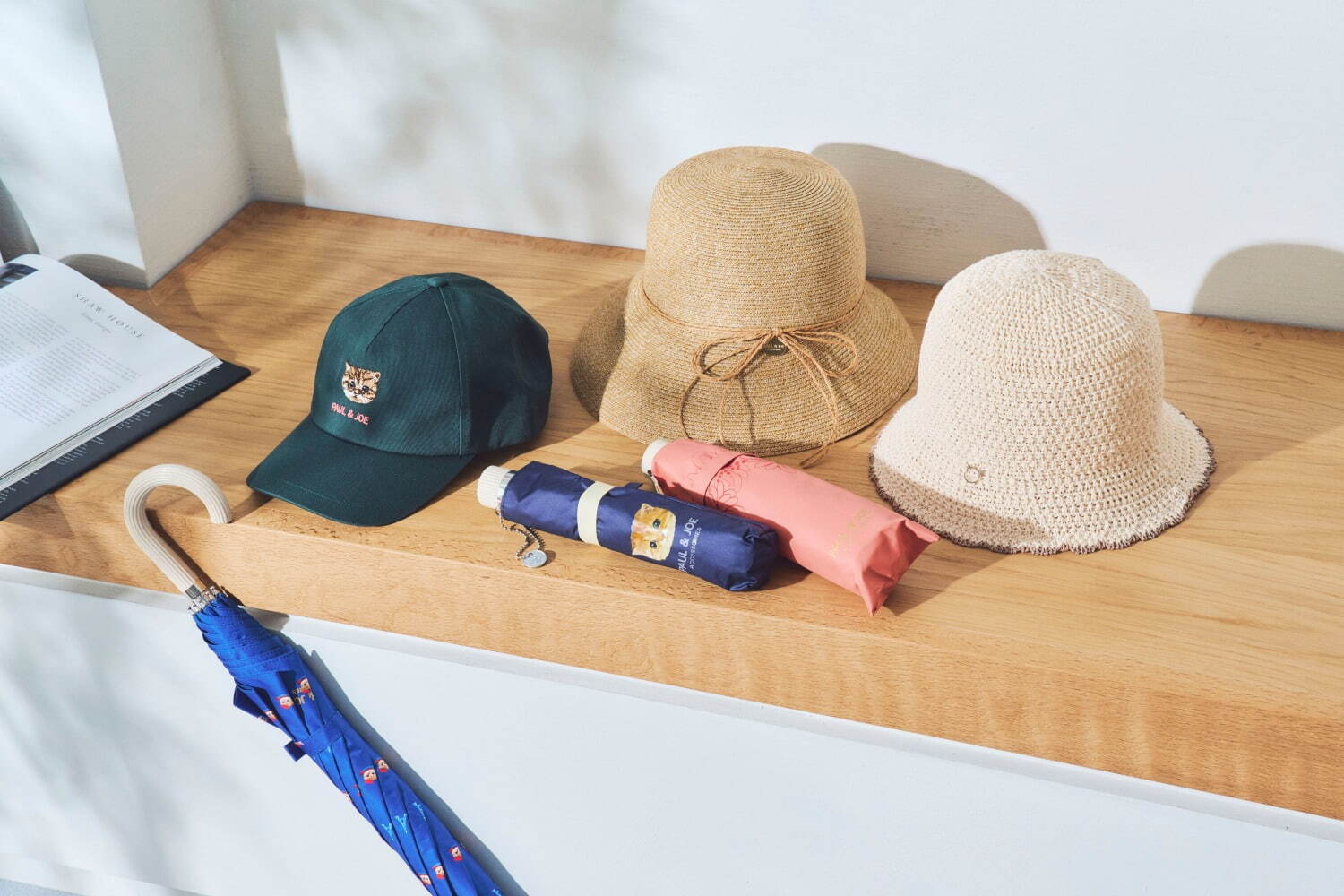 ポール ＆ ジョー アクセソワ24年夏の猫グッズ、刺繍入り帽子や“ベレー