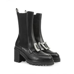 セルジオ ロッシの23年秋新作、煌めくバックル付きサイドゴアブーツや