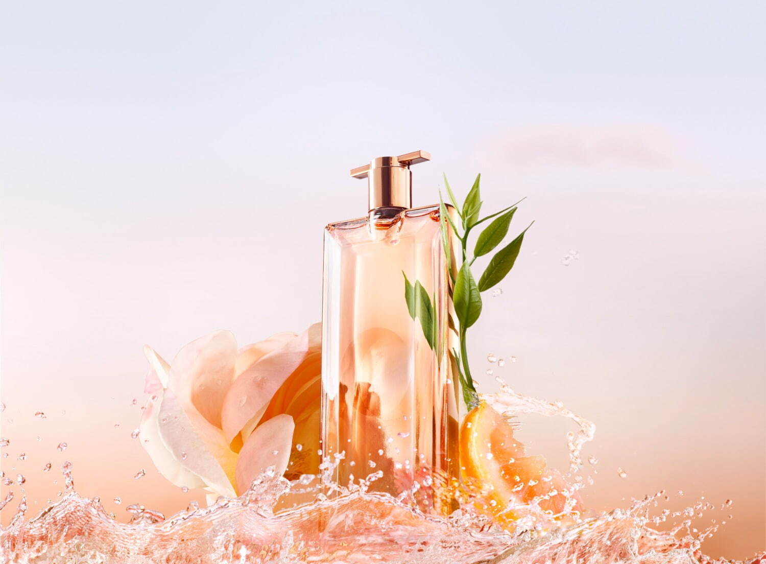 ランコム2025年春フレグランス、爽やかグリーンティー×フローラルの