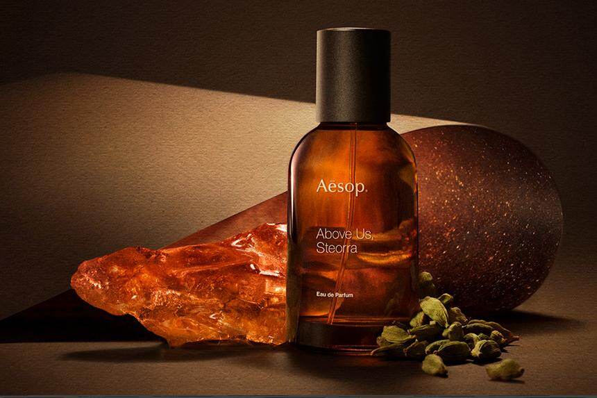 イソップ25年春香水「オルナー」“スパイス×ウッドが溶け合う”凛とした