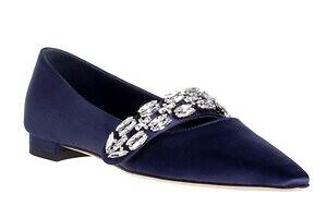 マノロ ブラニク“古代ローマのジュエリー着想”ミュール＆フラット