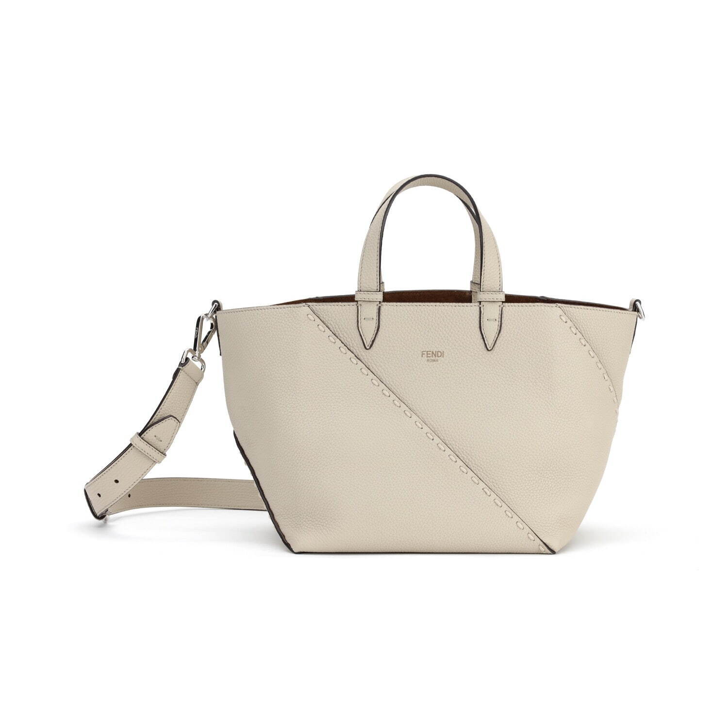 フェンディの2025年春夏メンズバッグ、“斜めステッチ”のトートバッグ