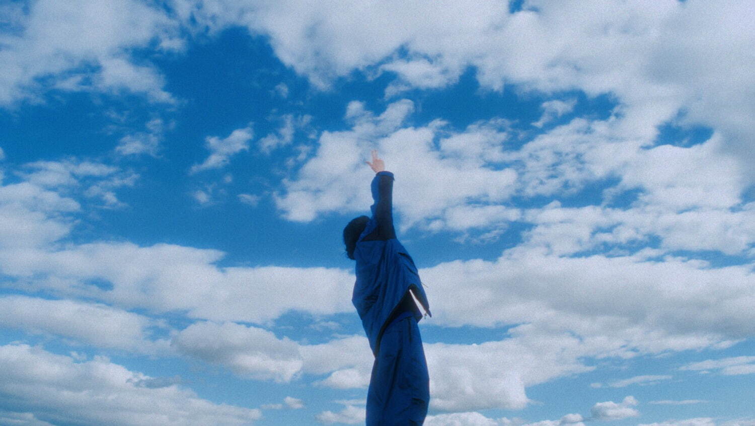 米津玄師の両A面シングル「Plazma / BOW AND ARROW」DVD付き限定盤含む